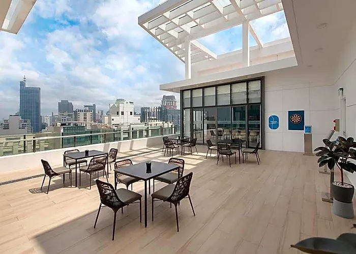 Citadines Benavidez Makati Hotel 4*